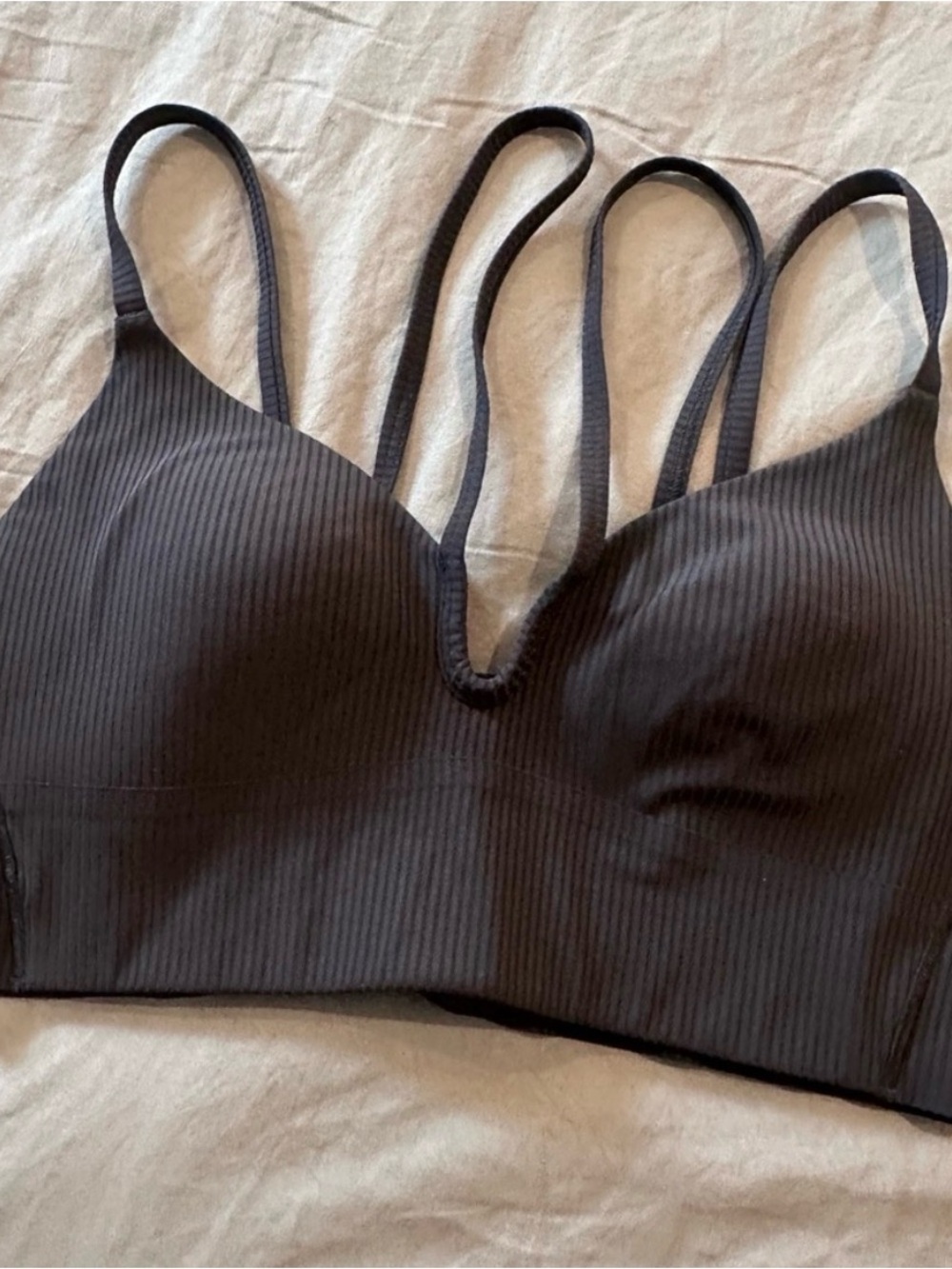 lululemon Like a Cloud Strappy Longline
Ribbed Bra, B/C Cup Black Size 8